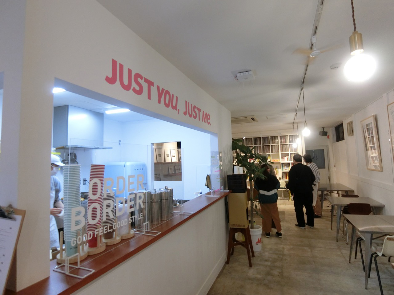 進化した商店街のお土産屋さんの秘密に迫る！