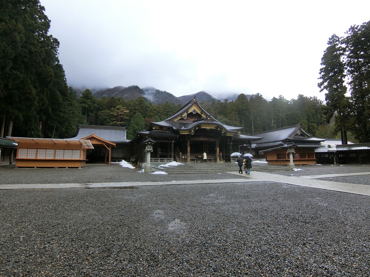 彌彦神社初詣＆開運グッズ＆グルメ探し