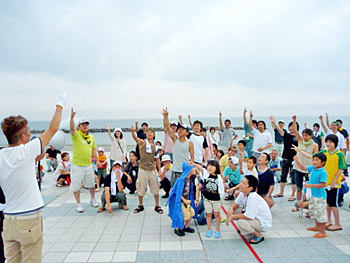 夕日だよ!全員集合!!クリーン大作戦／村上市・瀬波温泉海水浴場