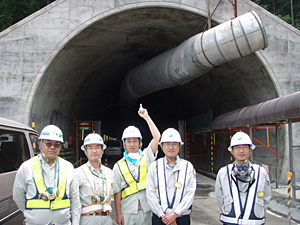 高速道路の謎シリーズ第２弾／突撃！上信越道の謎トンネル