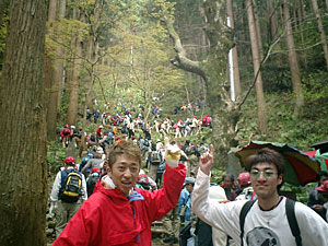 ヤンと一緒に弥彦山に登ろう！！