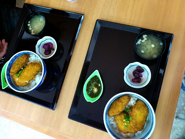 【湯沢町＆新潟市 特派員情報】黒埼ＰＡ(下)のコラボメニュー「ヤン気ま認定　さわらたれカツ丼」